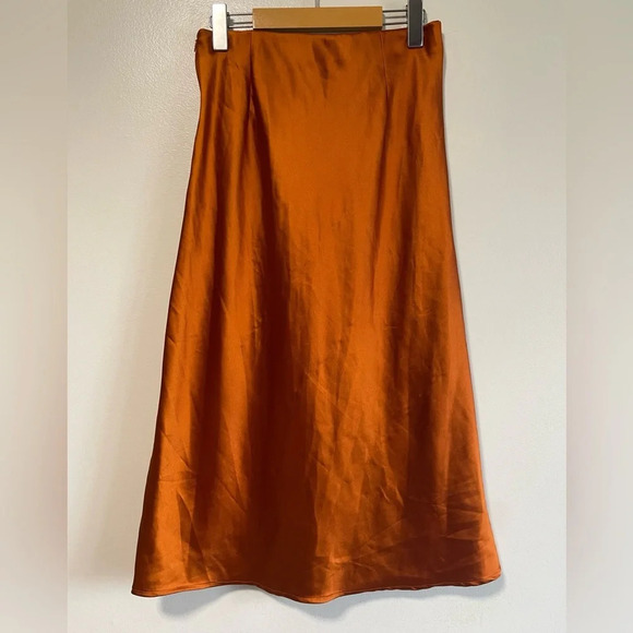 E.ssue Satiny Orange Rust A Line Midi Skirt w Button Details & Front Slit - Med - Picture 5 of 8